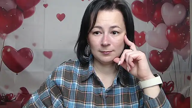 Snapshot of MarieSho chatting on April 24, 5:15 pm MarieSho online show from April 24, 5:15 pm