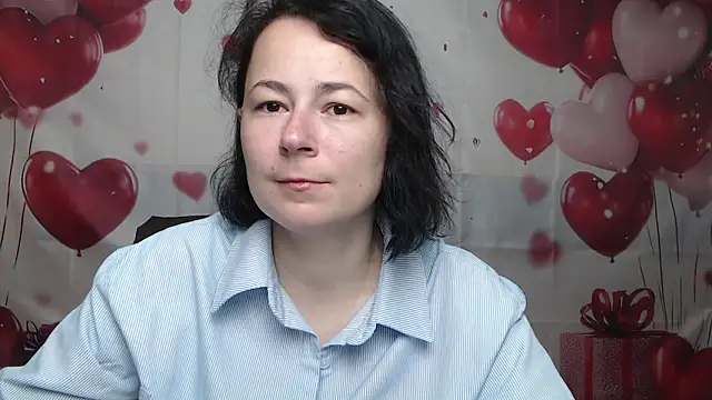 Snapshot of MarieSho chatting on May 20, 6:21 am MarieSho online show from May 20, 6:21 am
