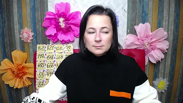 Snapshot of MarieSho chatting on October 10, 5:14 pm MarieSho online show from October 10, 5:14 pm