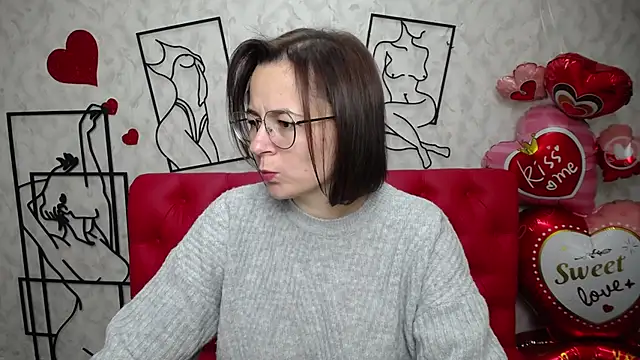 Snapshot of MarieSho chatting on February 21, 9:00 pm MarieSho online show from February 21, 9:00 pm