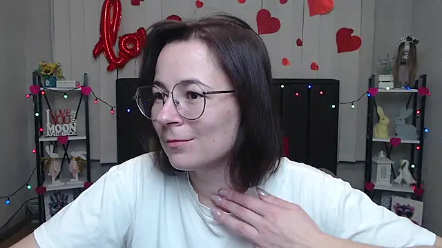 Snapshot of MarieSho chatting on March 15, 3:29 am MarieSho online show from March 15, 3:29 am