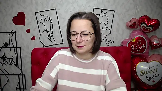 Snapshot of MarieSho chatting on February 20, 6:03 pm MarieSho online show from February 20, 6:03 pm