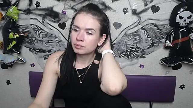 JasmineKouch online show from November 2, 6:24 pm