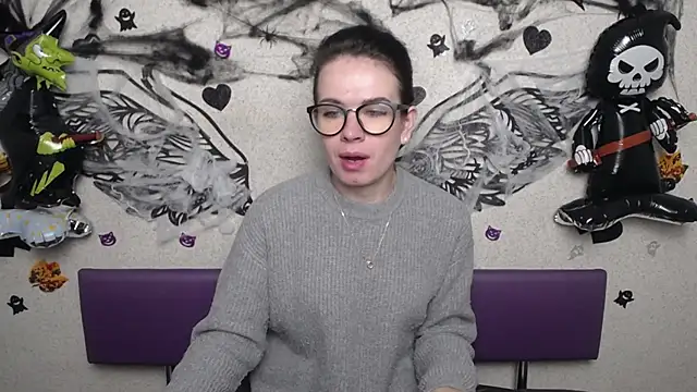 JasmineKouch online show from October 22, 5:12 pm