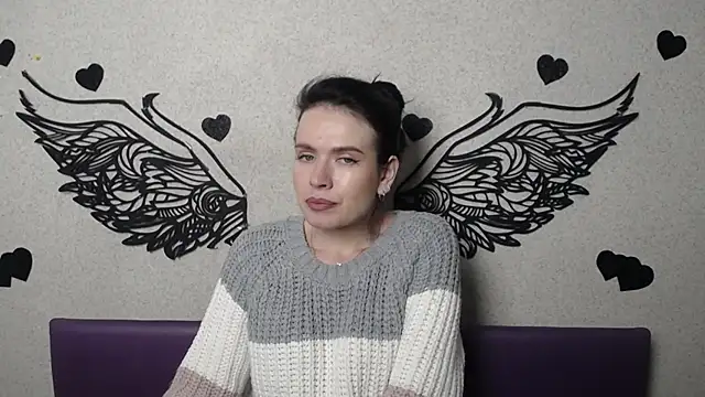 JasmineKouch online show from November 20, 6:30 pm