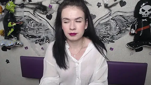 JasmineKouch online show from November 1, 6:35 pm