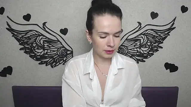 JasmineKouch online show from October 8, 5:24 pm