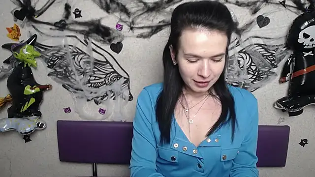 JasmineKouch online show from November 14, 12:31 pm