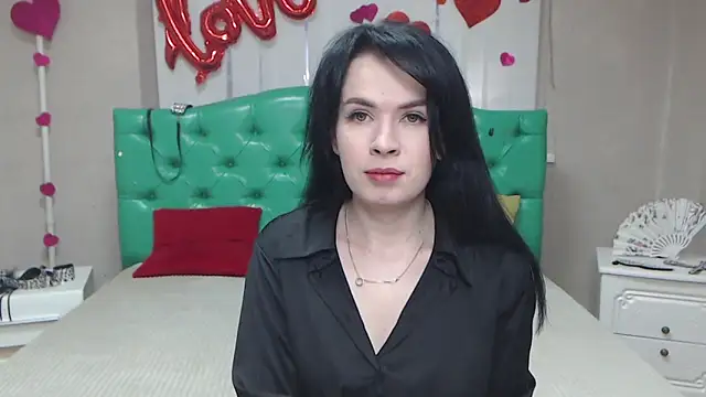 JasmineKouch online show from May 3, 6:18 am