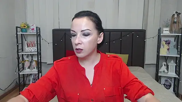 Snapshot of ElizabethSho chatting on September 18, 5:05 pm ElizabethSho online show from September 18, 5:05 pm
