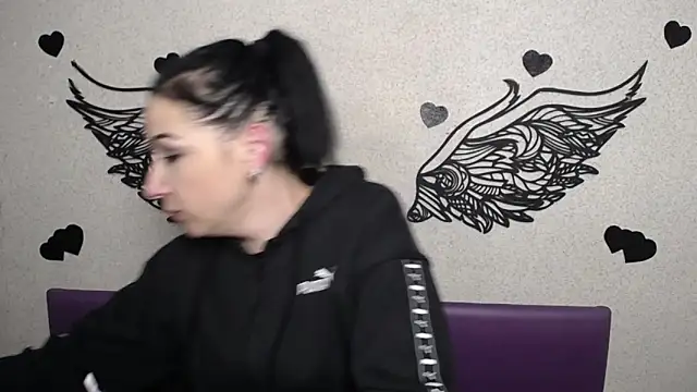 ElizabethSho online show from February 14, 6:13 am