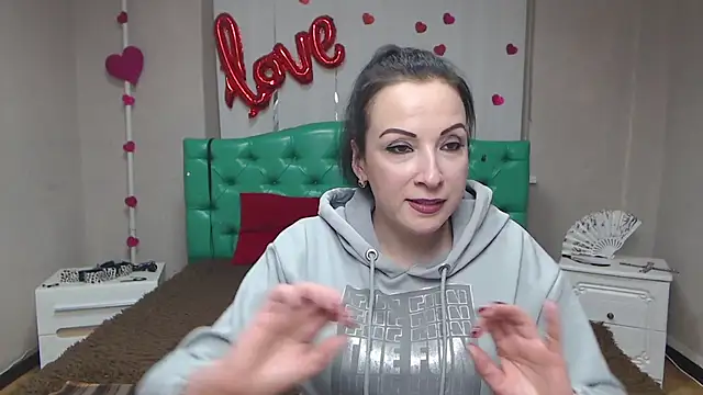 ElizabethSho online show from February 28, 6:29 pm