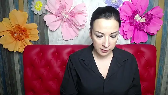 ElizabethSho online show from December 2, 6:20 pm