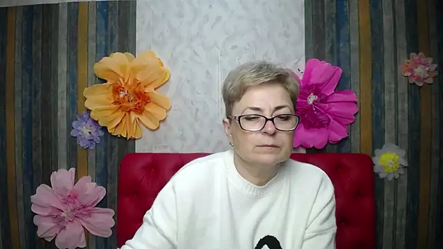 EmiliaGree online show from April 23, 5:03 pm