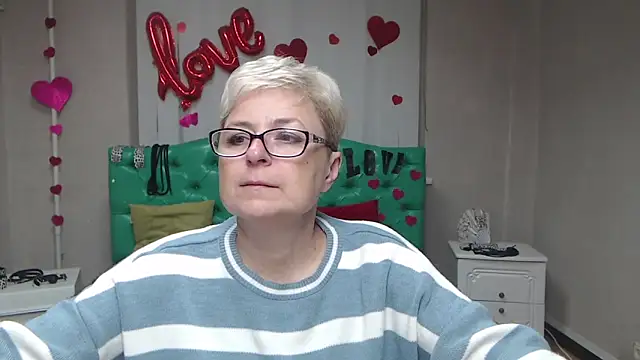 EmiliaGree online show from September 30, 5:08 pm
