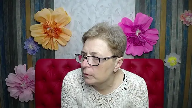 EmiliaGree online show from May 23, 5:23 pm