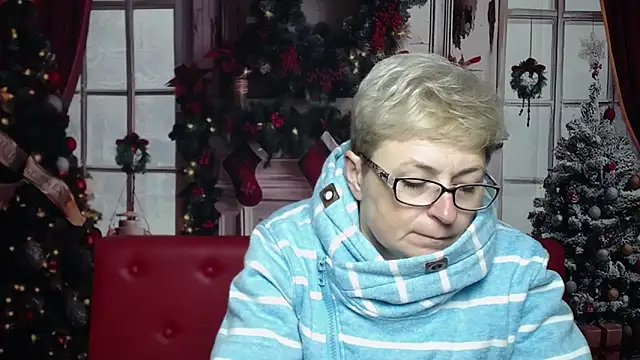 EmiliaGree online show from January 13, 6:12 pm