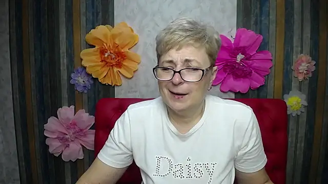 EmiliaGree online show from March 29, 5:03 pm