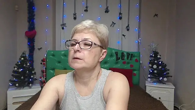 EmiliaGree online show from January 10, 6:03 pm