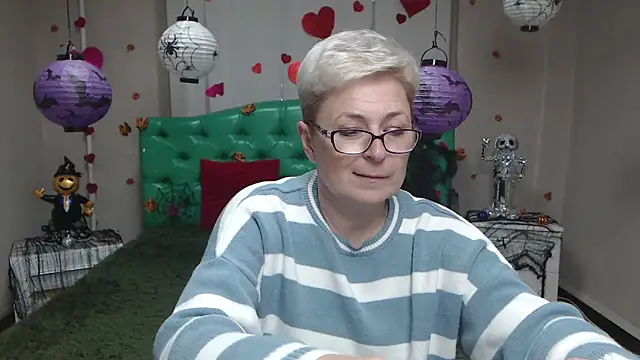 EmiliaGree online show from October 27, 6:09 pm