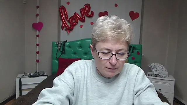 EmiliaGree online show from January 18, 8:23 pm