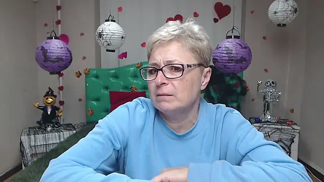 EmiliaGree online show from October 24, 5:06 am