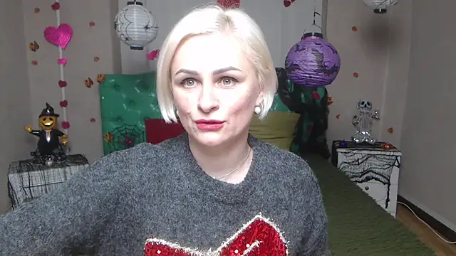 OliviaHorst online show from November 9, 6:12 pm