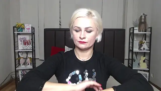 OliviaHorst online show from November 27, 7:20 am