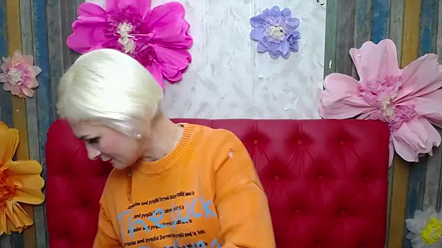 OliviaHorst online show from October 4, 5:31 am