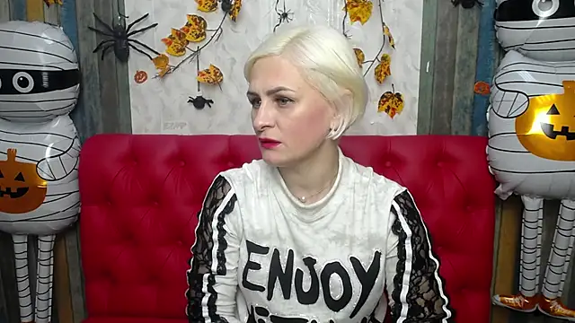 OliviaHorst online show from October 26, 6:08 pm