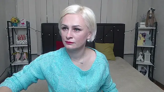 OliviaHorst online show from October 16, 5:27 am