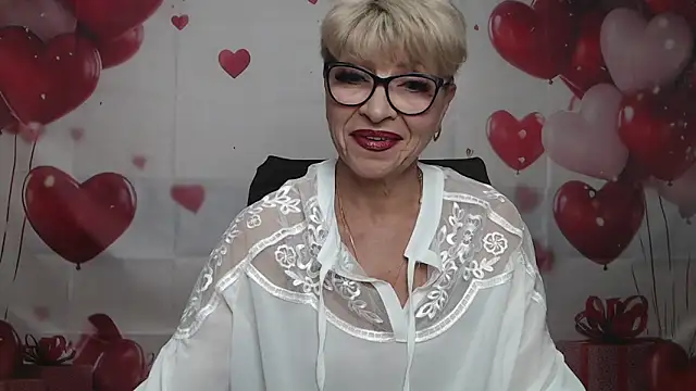 EllaBonito online show from April 18, 5:54 am