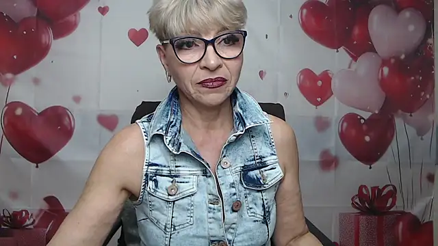 EllaBonito online show from May 10, 5:33 am