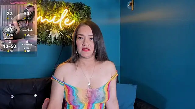 Snapshot of celestelewis chatting on November 26, 7:36 pm celestelewis online show from November 26, 7:36 pm