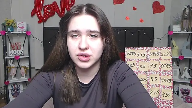 Snapshot of LauraHlot chatting on March 1, 9:15 pm LauraHlot online show from March 1, 9:15 pm