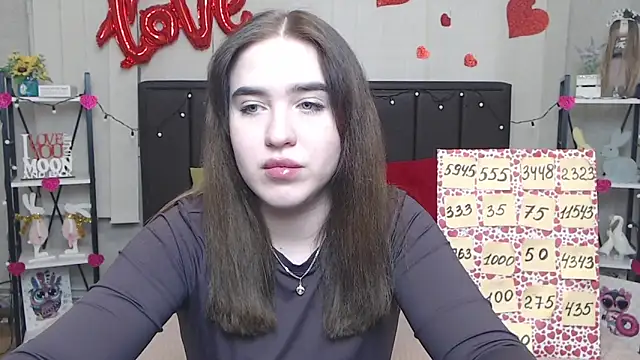 Snapshot of LauraHlot chatting on March 12, 12:36 pm LauraHlot online show from March 12, 12:36 pm