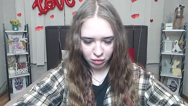 LauraHlot online show from March 14, 6:19 am