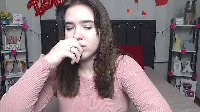 Snapshot of LauraHlot chatting on March 3, 9:48 pm LauraHlot online show from March 3, 9:48 pm