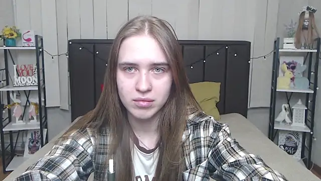 Snapshot of LauraHlot chatting on September 22, 5:41 pm LauraHlot online show from September 22, 5:41 pm