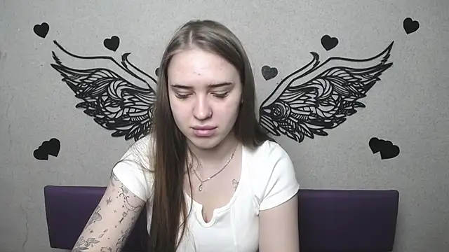 Snapshot of LauraHlot chatting on April 26, 5:54 pm LauraHlot online show from April 26, 5:54 pm