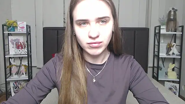 LauraHlot online show from November 27, 6:52 pm