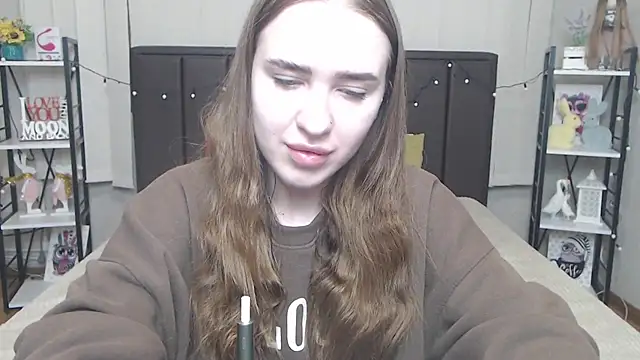Snapshot of LauraHlot chatting on October 1, 5:28 pm LauraHlot online show from October 1, 5:28 pm
