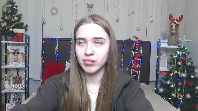LauraHlot online show from December 14, 8:09 am
