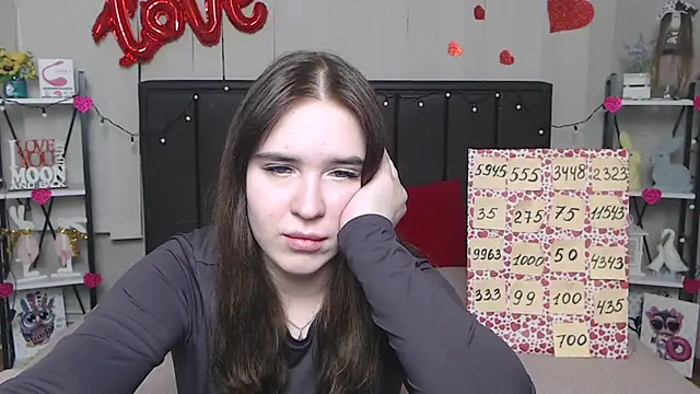Snapshot of LauraHlot chatting on March 21, 4:18 pm LauraHlot online show from March 21, 4:18 pm
