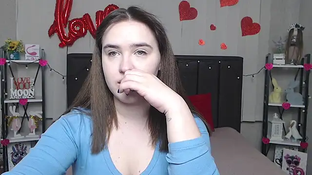 Snapshot of LauraHlot chatting on February 26, 6:15 pm LauraHlot online show from February 26, 6:15 pm