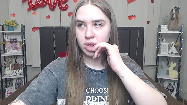 Snapshot of LauraHlot chatting on May 15, 6:17 pm LauraHlot online show from May 15, 6:17 pm