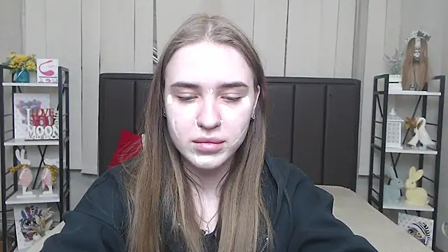 LauraHlot online show from November 26, 7:36 pm