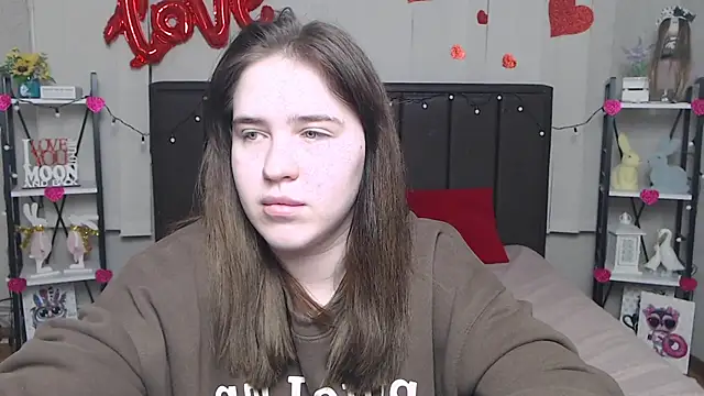 Snapshot of LauraHlot chatting on March 11, 4:51 am LauraHlot online show from March 11, 4:51 am