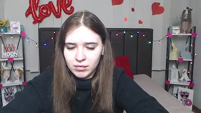 Snapshot of LauraHlot chatting on March 22, 6:33 am LauraHlot online show from March 22, 6:33 am