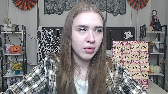 LauraHlot online show from October 25, 5:35 pm